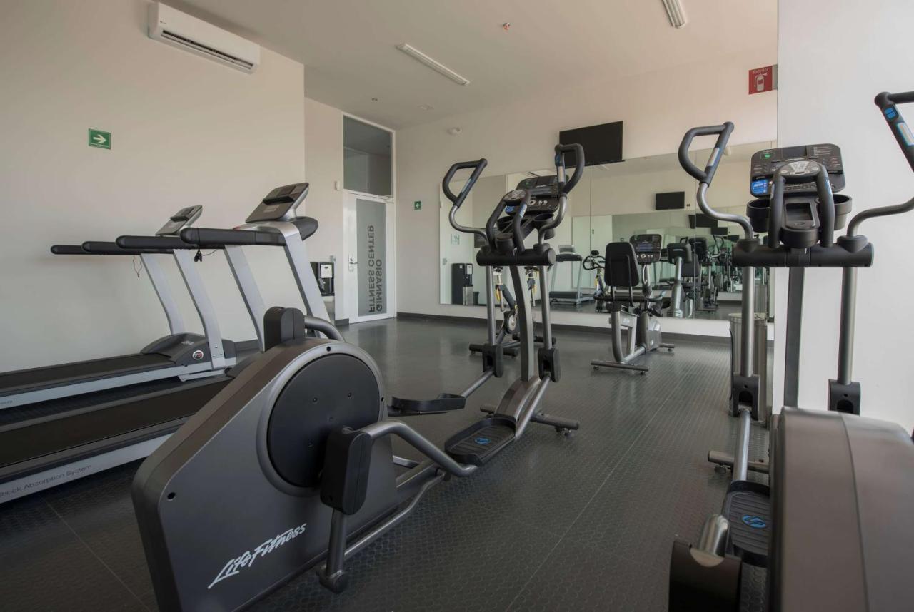 Microtel Inn & Suites By Wyndham Guadalajara Sur Palomar エクステリア 写真
